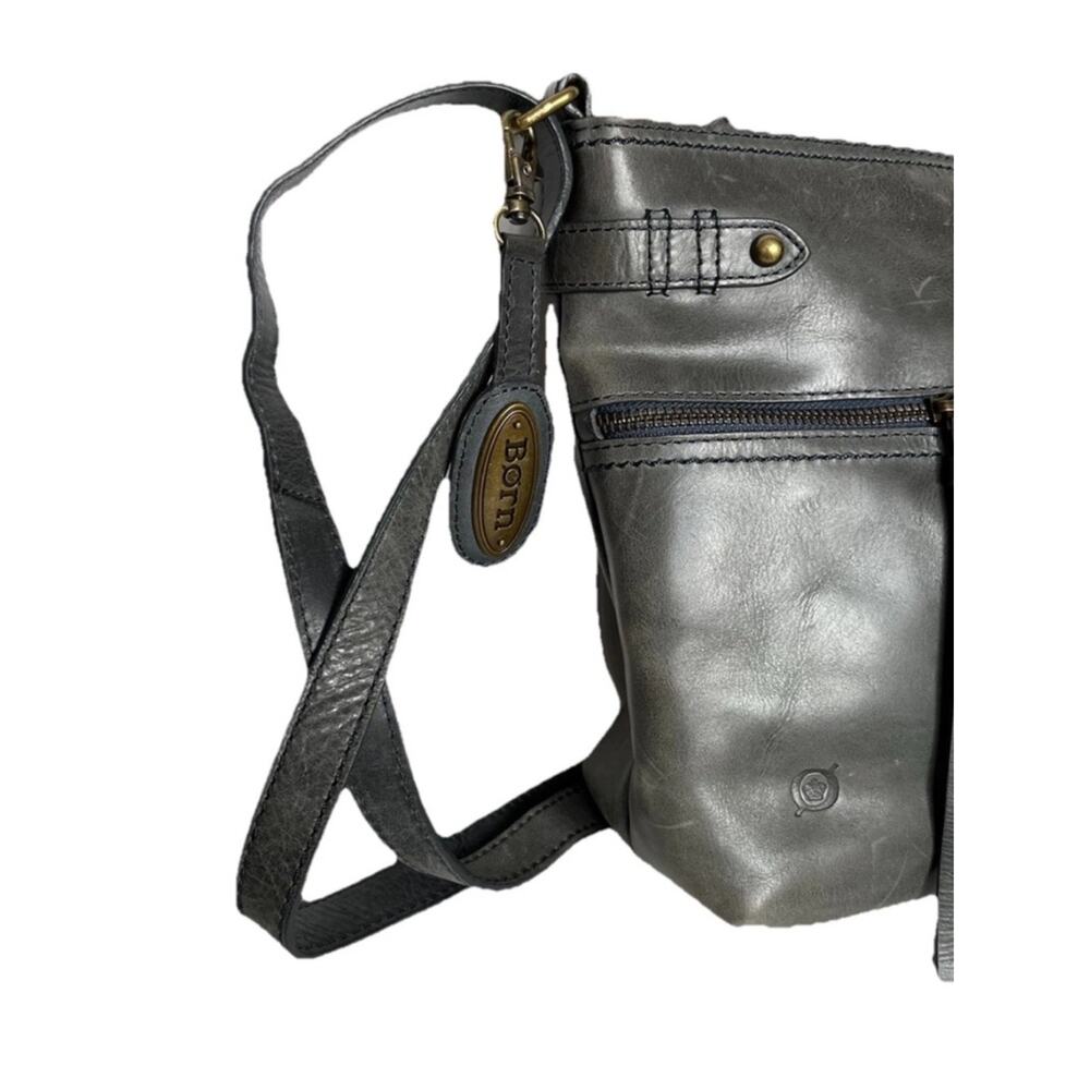 Born grey leather crossbody handbag front back and inside pockets - Picture 6 of 10